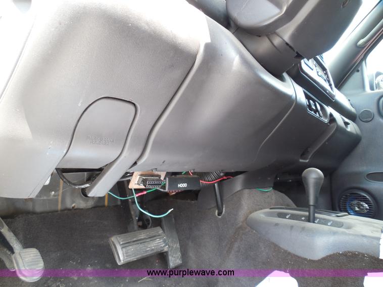 image for item I3367 2000 Dodge Durango SLT SUV