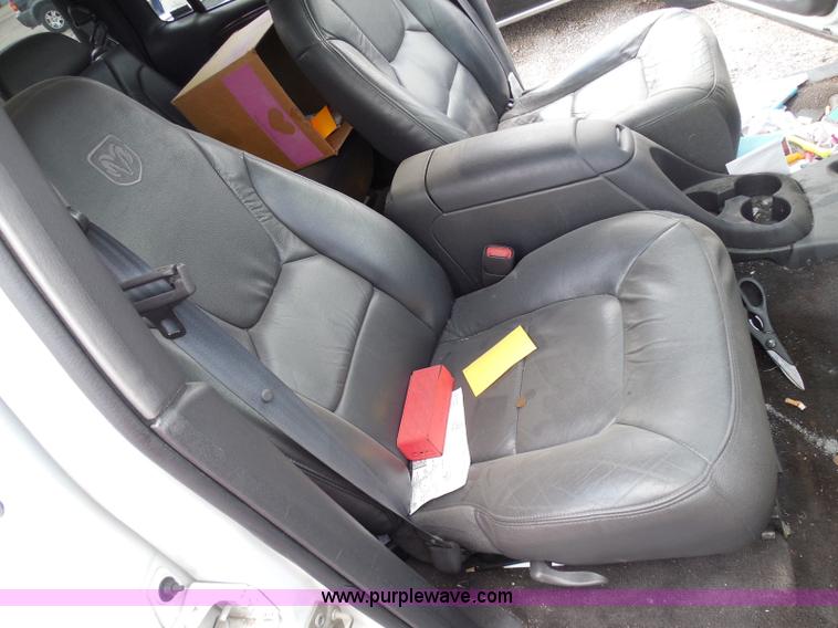 image for item I3367 2000 Dodge Durango SLT SUV