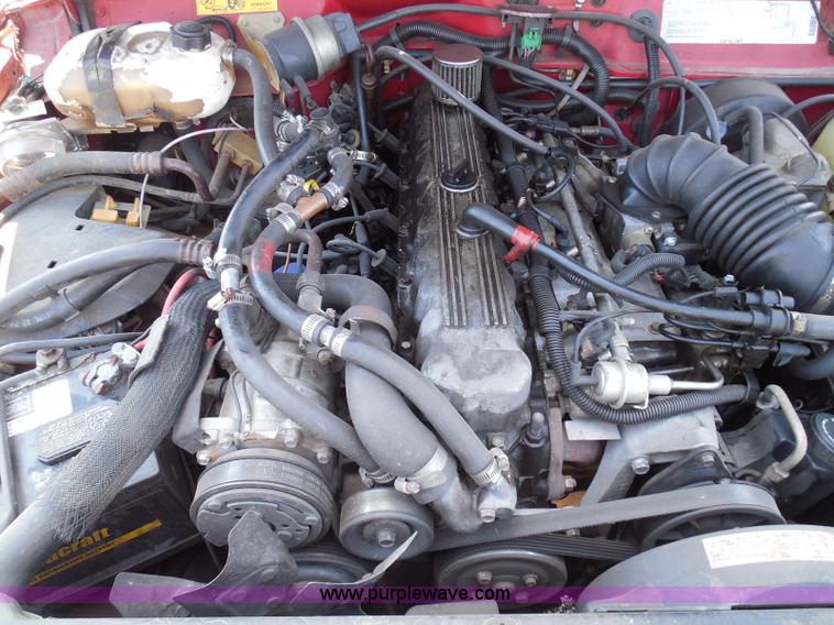 image for item I3369 1990 Jeep Cherokee Laredo SUV