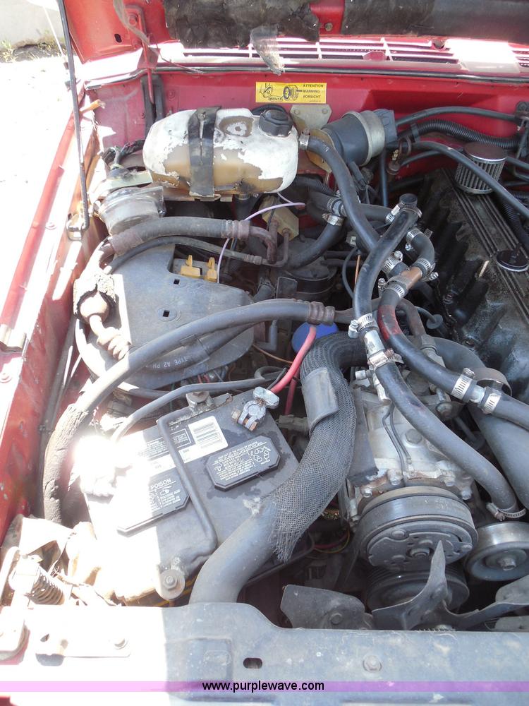 image for item I3369 1990 Jeep Cherokee Laredo SUV