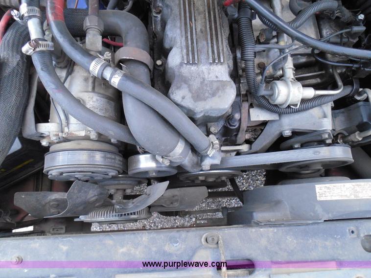 image for item I3369 1990 Jeep Cherokee Laredo SUV