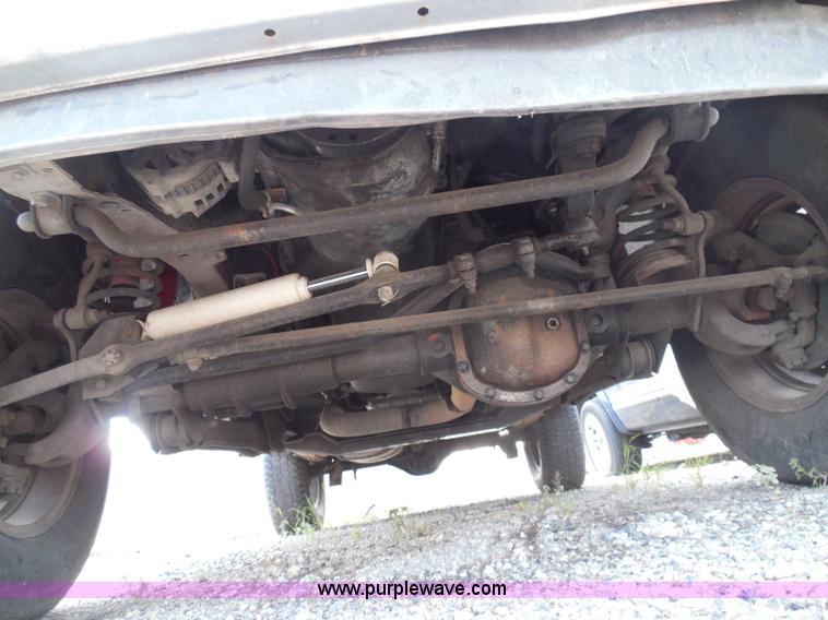 image for item I3369 1990 Jeep Cherokee Laredo SUV