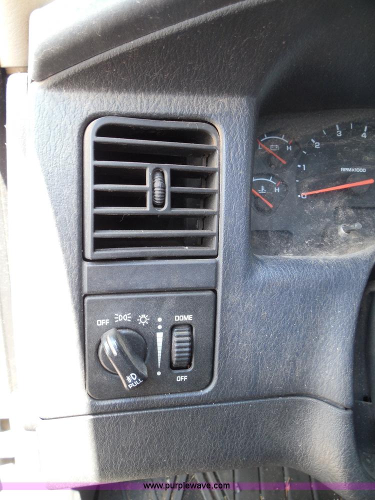 image for item I3370 2002 Dodge Durango SLT Limited Edition SUV