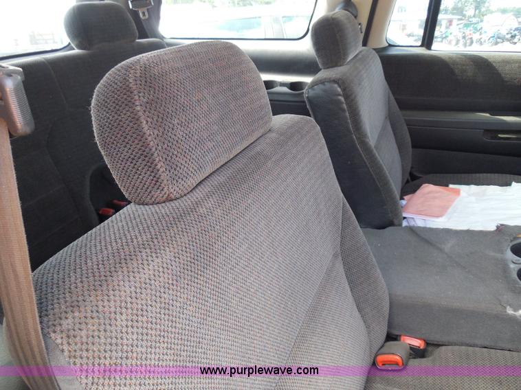 image for item I3370 2002 Dodge Durango SLT Limited Edition SUV