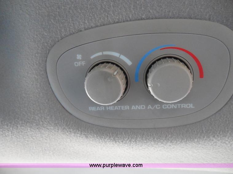 image for item I3370 2002 Dodge Durango SLT Limited Edition SUV