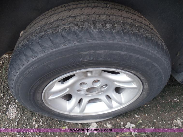 image for item I3370 2002 Dodge Durango SLT Limited Edition SUV