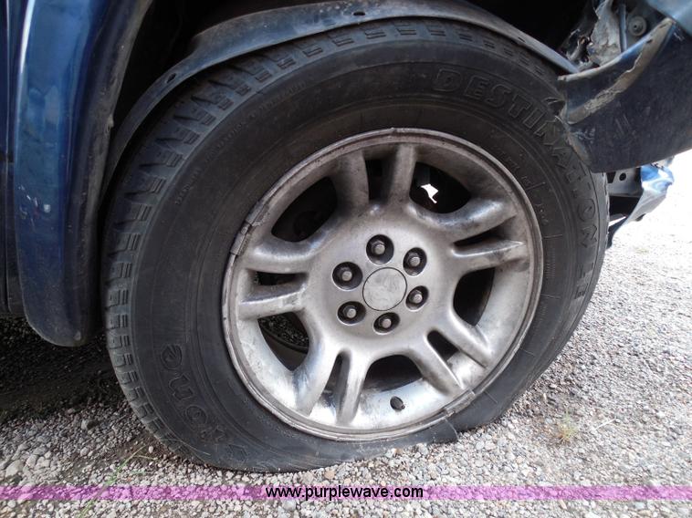 image for item I3370 2002 Dodge Durango SLT Limited Edition SUV