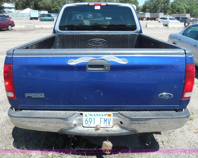 image for item I3371 1998 Ford F150 XLT SuperCab pickup truck