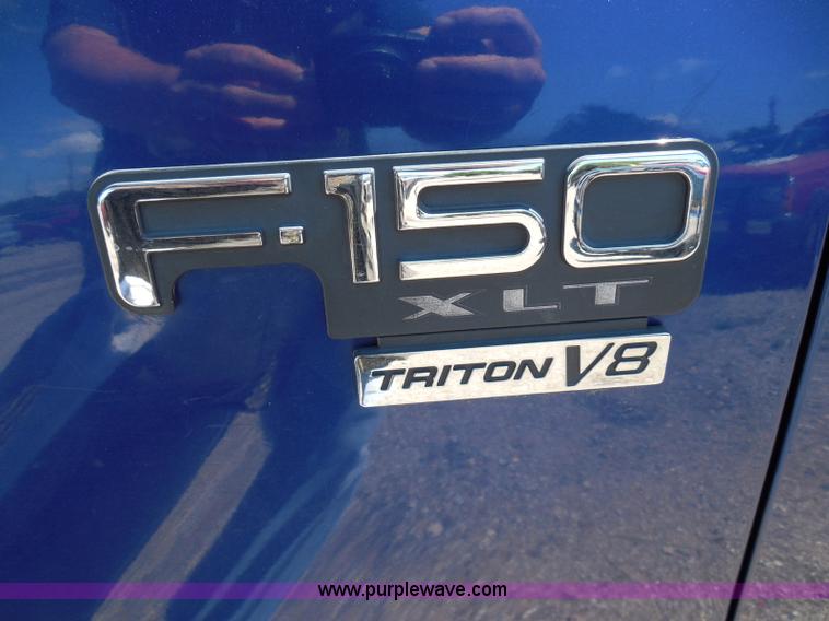 image for item I3371 1998 Ford F150 XLT SuperCab pickup truck