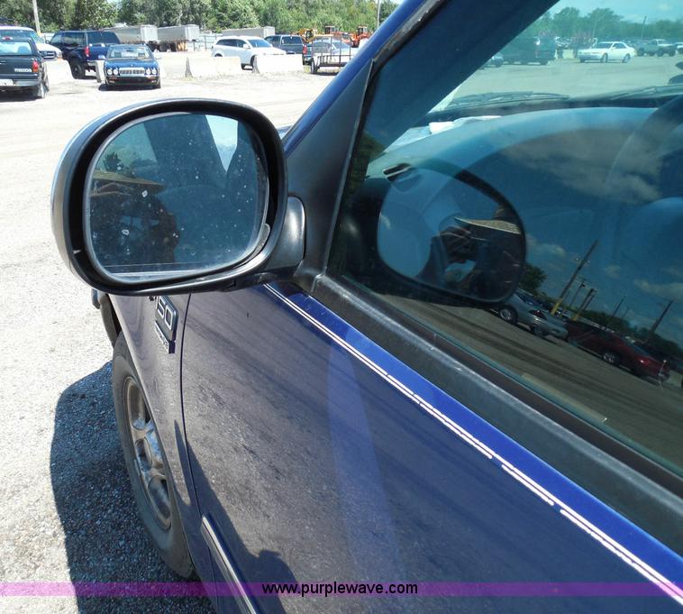 image for item I3371 1998 Ford F150 XLT SuperCab pickup truck