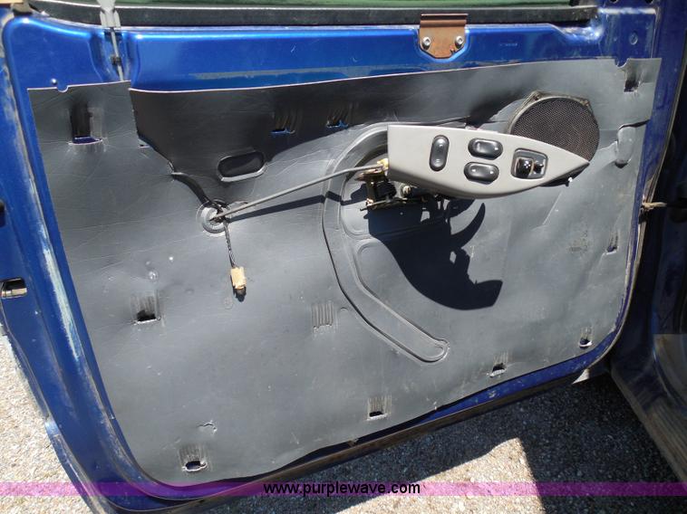 image for item I3371 1998 Ford F150 XLT SuperCab pickup truck