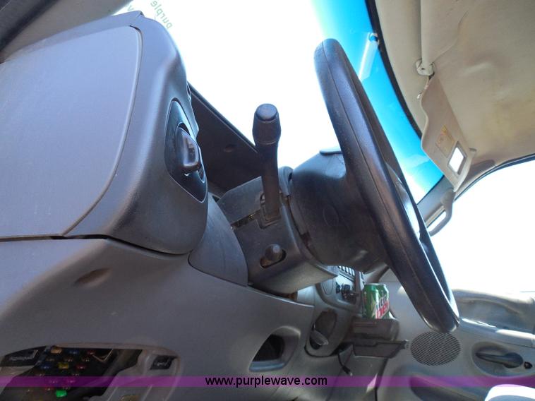 image for item I3371 1998 Ford F150 XLT SuperCab pickup truck