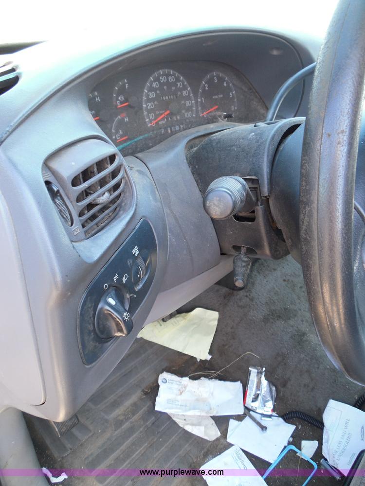 image for item I3371 1998 Ford F150 XLT SuperCab pickup truck