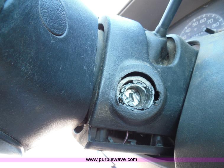 image for item I3371 1998 Ford F150 XLT SuperCab pickup truck