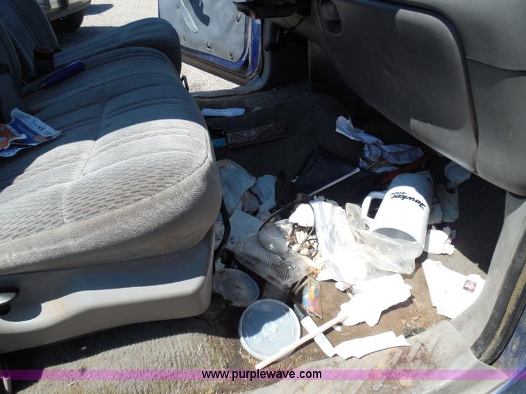 image for item I3371 1998 Ford F150 XLT SuperCab pickup truck