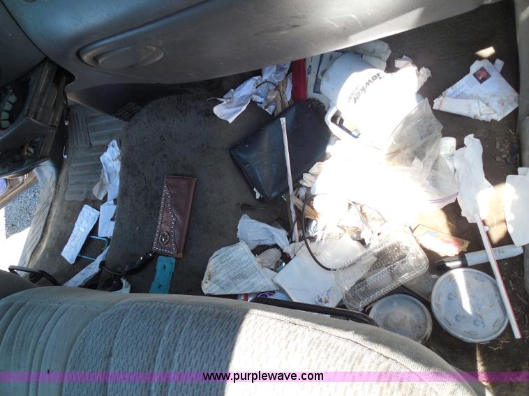 image for item I3371 1998 Ford F150 XLT SuperCab pickup truck