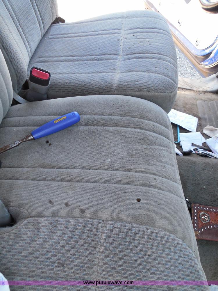 image for item I3371 1998 Ford F150 XLT SuperCab pickup truck