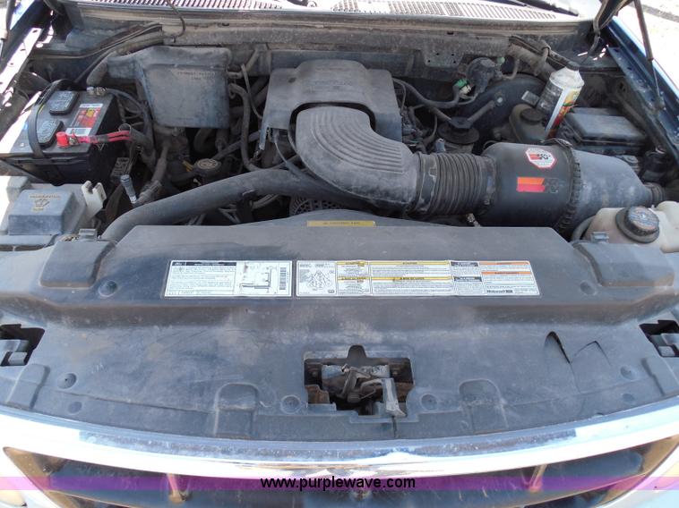 image for item I3371 1998 Ford F150 XLT SuperCab pickup truck