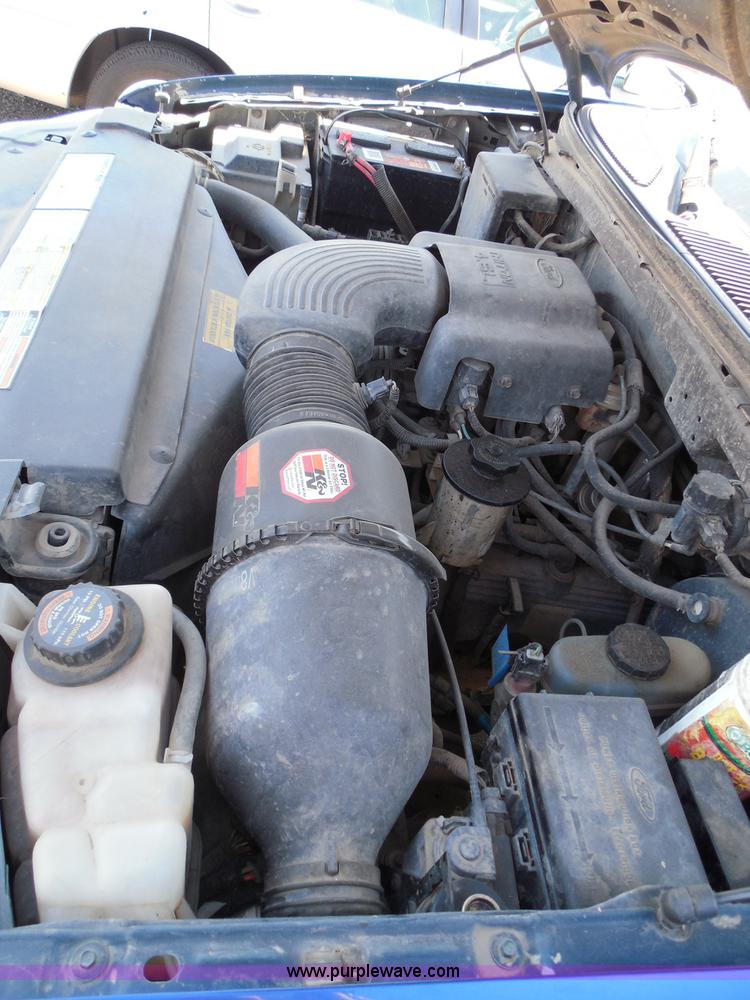 image for item I3371 1998 Ford F150 XLT SuperCab pickup truck