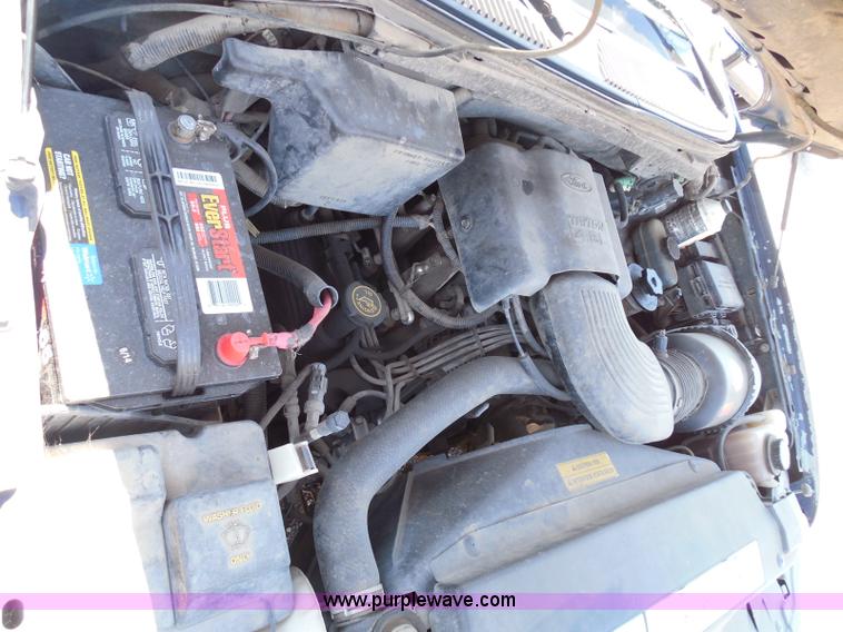 image for item I3371 1998 Ford F150 XLT SuperCab pickup truck