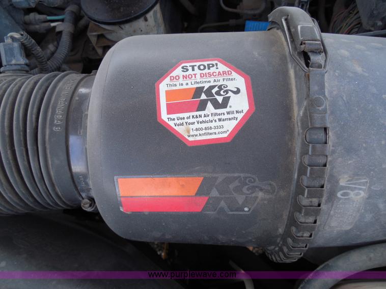 image for item I3371 1998 Ford F150 XLT SuperCab pickup truck