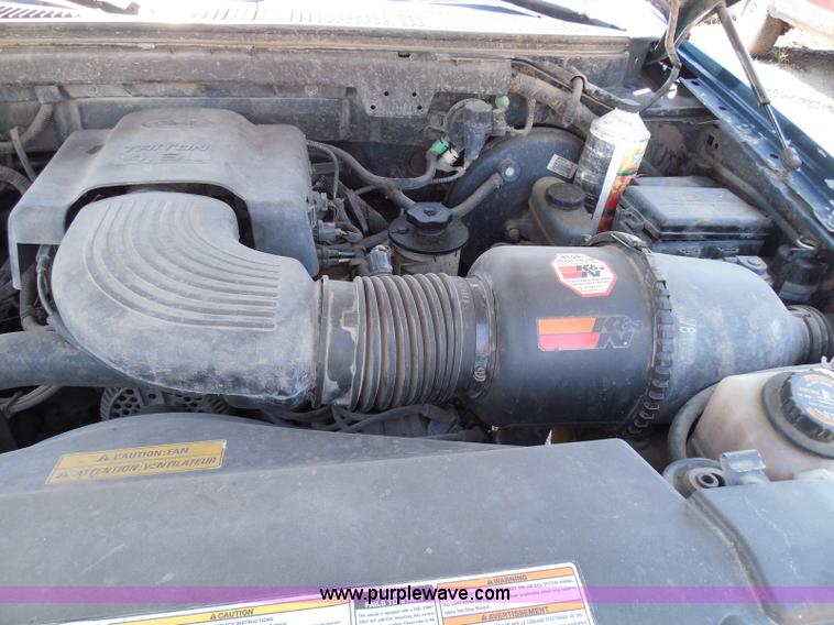 image for item I3371 1998 Ford F150 XLT SuperCab pickup truck