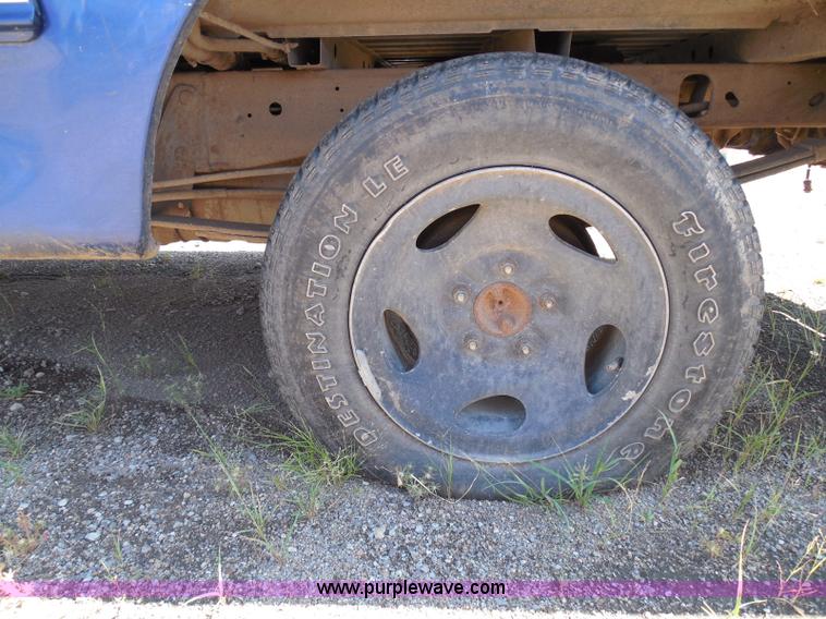 image for item I3371 1998 Ford F150 XLT SuperCab pickup truck