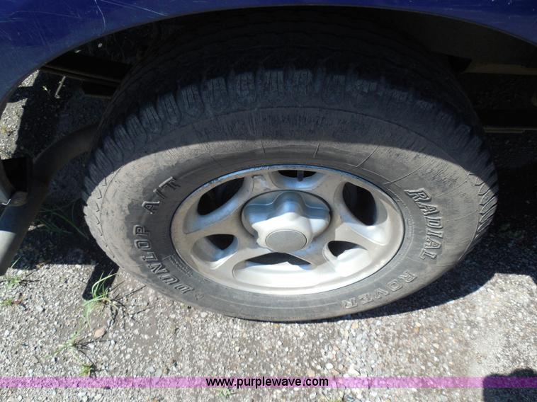 image for item I3371 1998 Ford F150 XLT SuperCab pickup truck