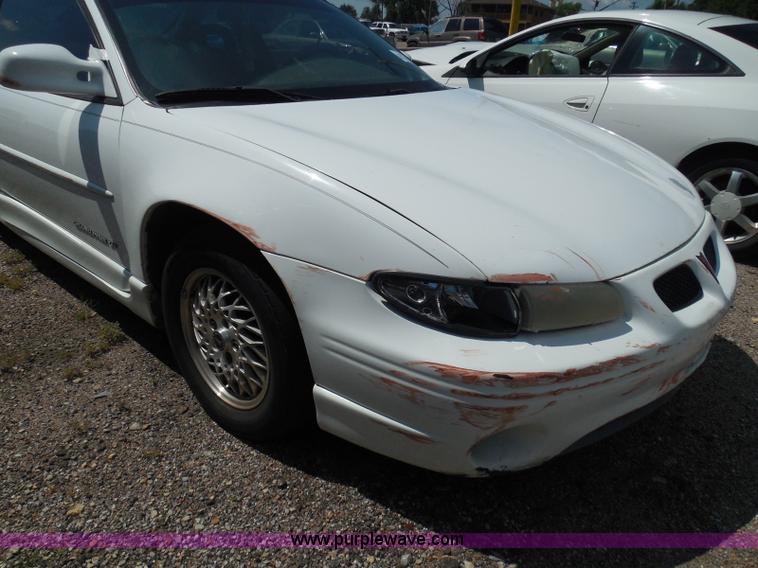 image for item I3372 2000 Pontiac Grand Prix GT