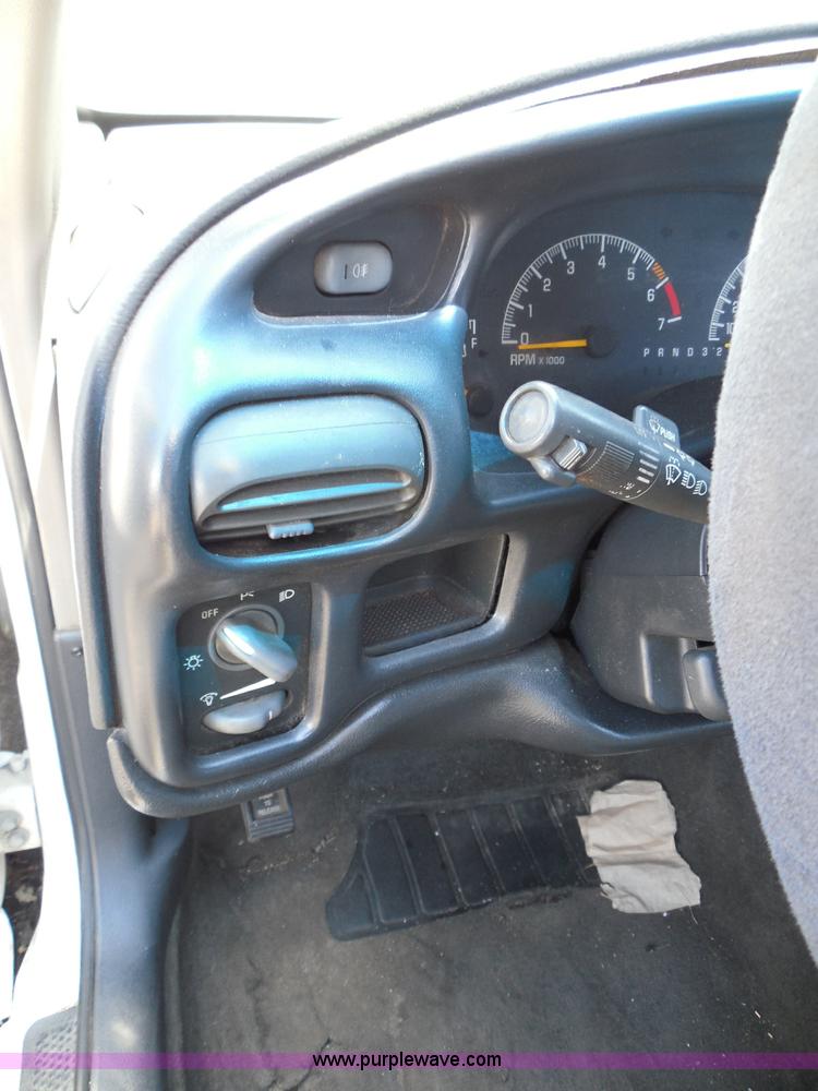 image for item I3372 2000 Pontiac Grand Prix GT