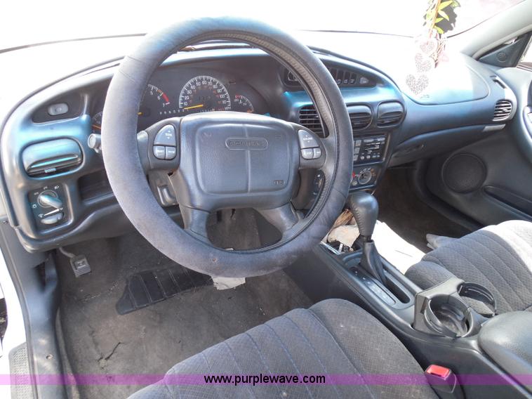 image for item I3372 2000 Pontiac Grand Prix GT