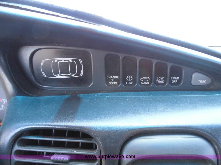 image for item I3372 2000 Pontiac Grand Prix GT