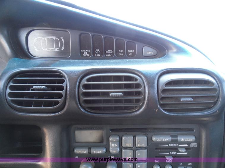 image for item I3372 2000 Pontiac Grand Prix GT