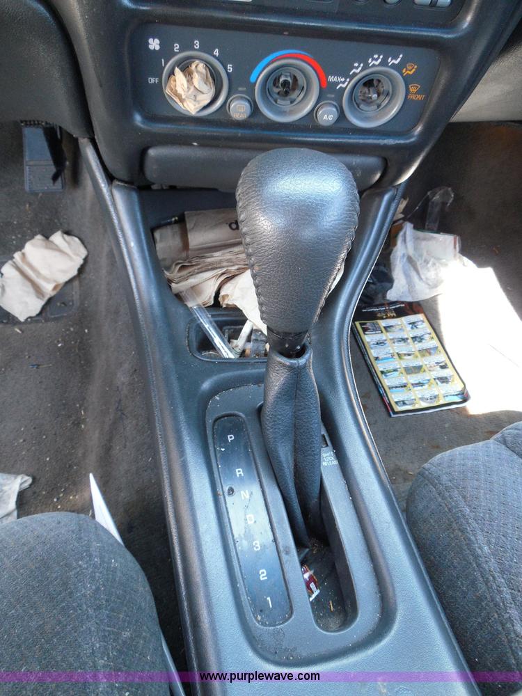 image for item I3372 2000 Pontiac Grand Prix GT