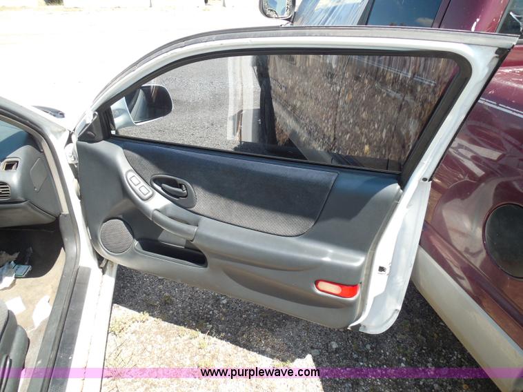 image for item I3372 2000 Pontiac Grand Prix GT