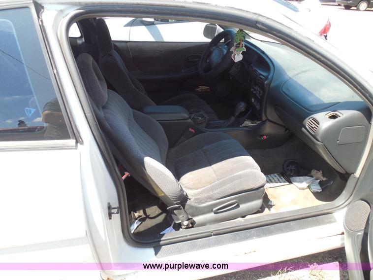 image for item I3372 2000 Pontiac Grand Prix GT