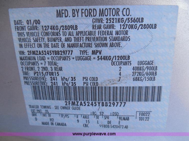 image for item I3390 2000 Ford Windstar SE van