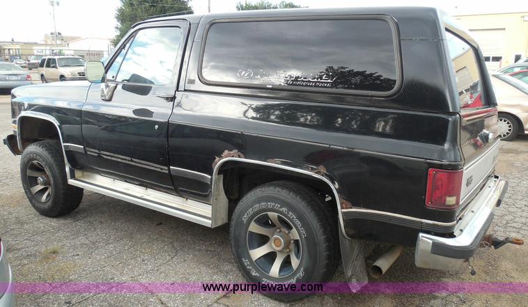 image for item I3391 1989 Chevrolet Blazer SUV