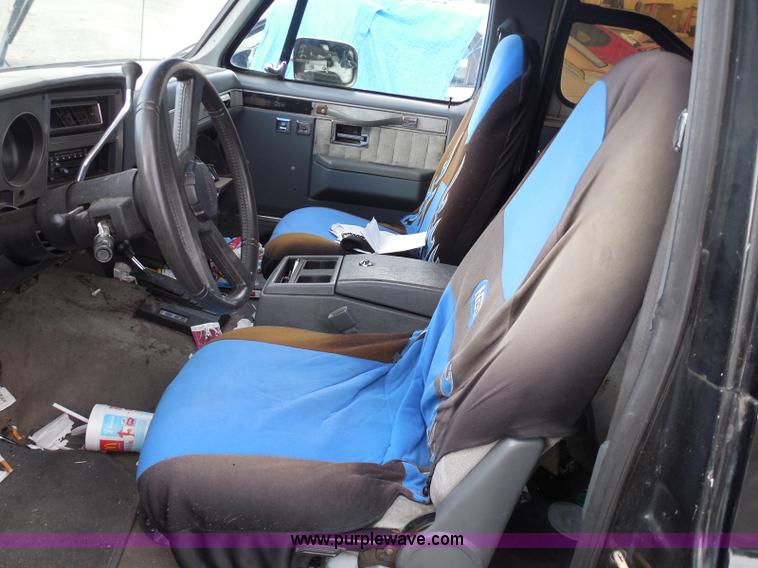 image for item I3391 1989 Chevrolet Blazer SUV