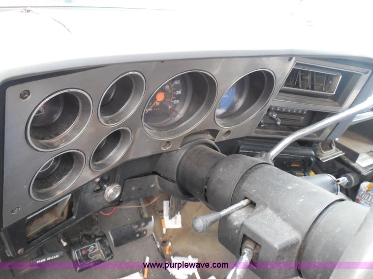 image for item I3391 1989 Chevrolet Blazer SUV