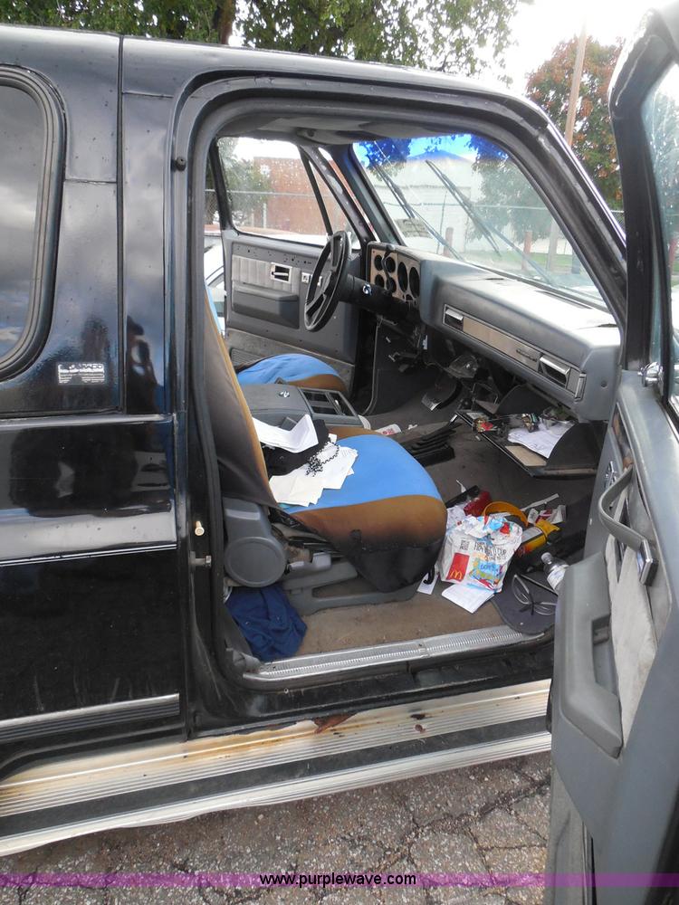 image for item I3391 1989 Chevrolet Blazer SUV