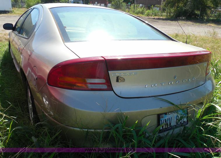 image for item I3392 2004 Dodge Intrepid SE