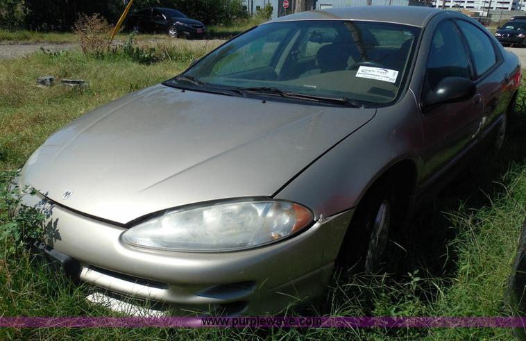 image for item I3392 2004 Dodge Intrepid SE