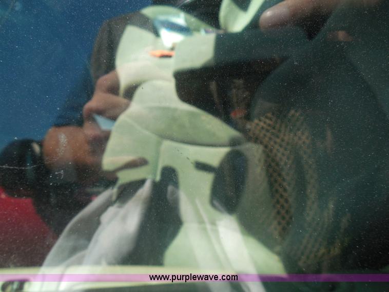 image for item I3392 2004 Dodge Intrepid SE