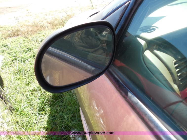 image for item I3392 2004 Dodge Intrepid SE