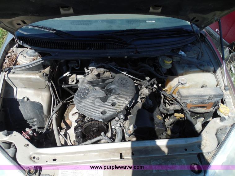 image for item I3392 2004 Dodge Intrepid SE