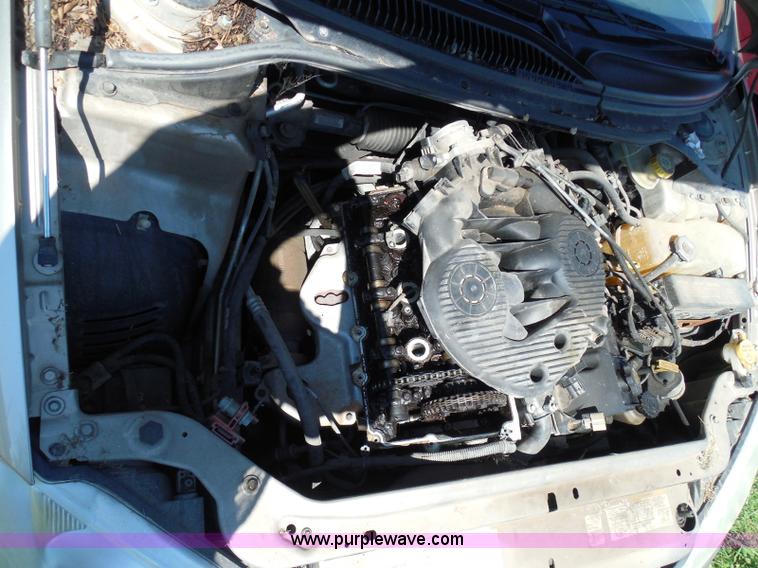 image for item I3392 2004 Dodge Intrepid SE