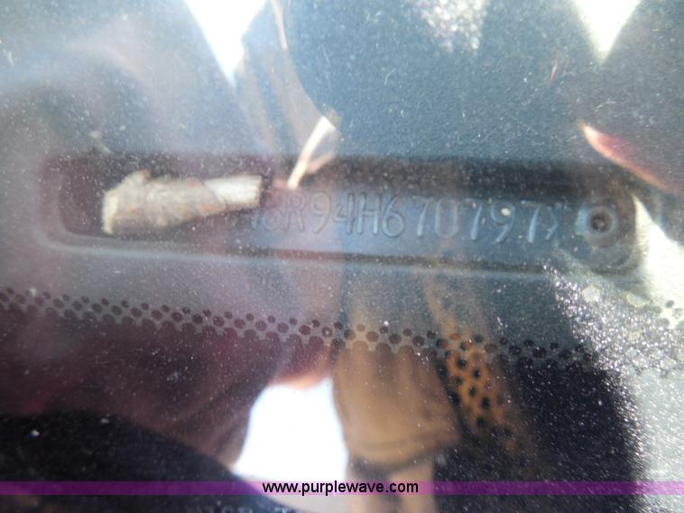 image for item I3392 2004 Dodge Intrepid SE