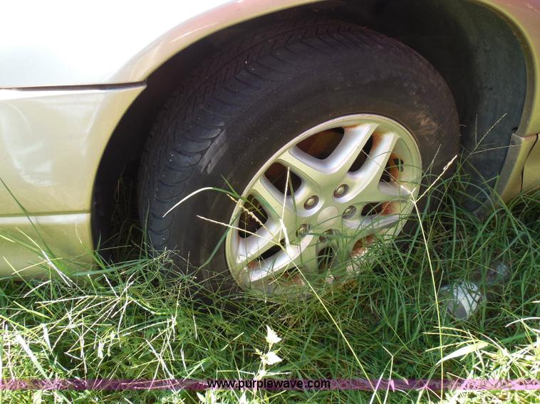 image for item I3392 2004 Dodge Intrepid SE