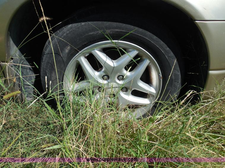 image for item I3392 2004 Dodge Intrepid SE